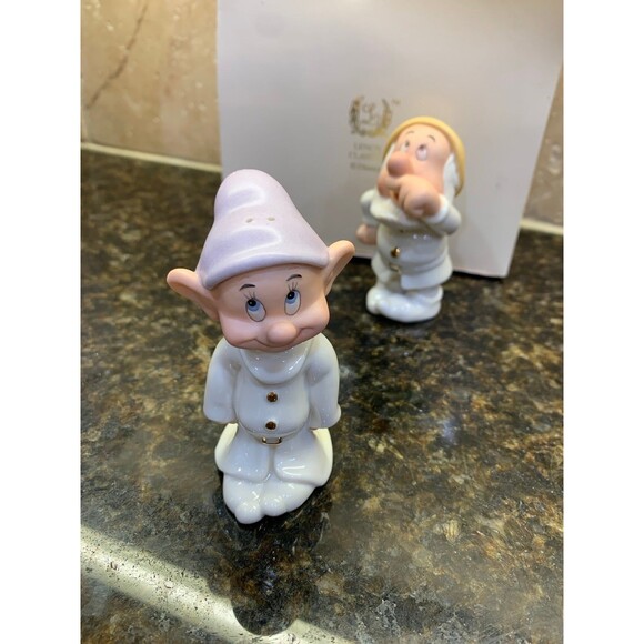 Disney Lenox Classics Sneezy and Dopey Salt/Pepper Shakers - New - Picture 2 of 6
